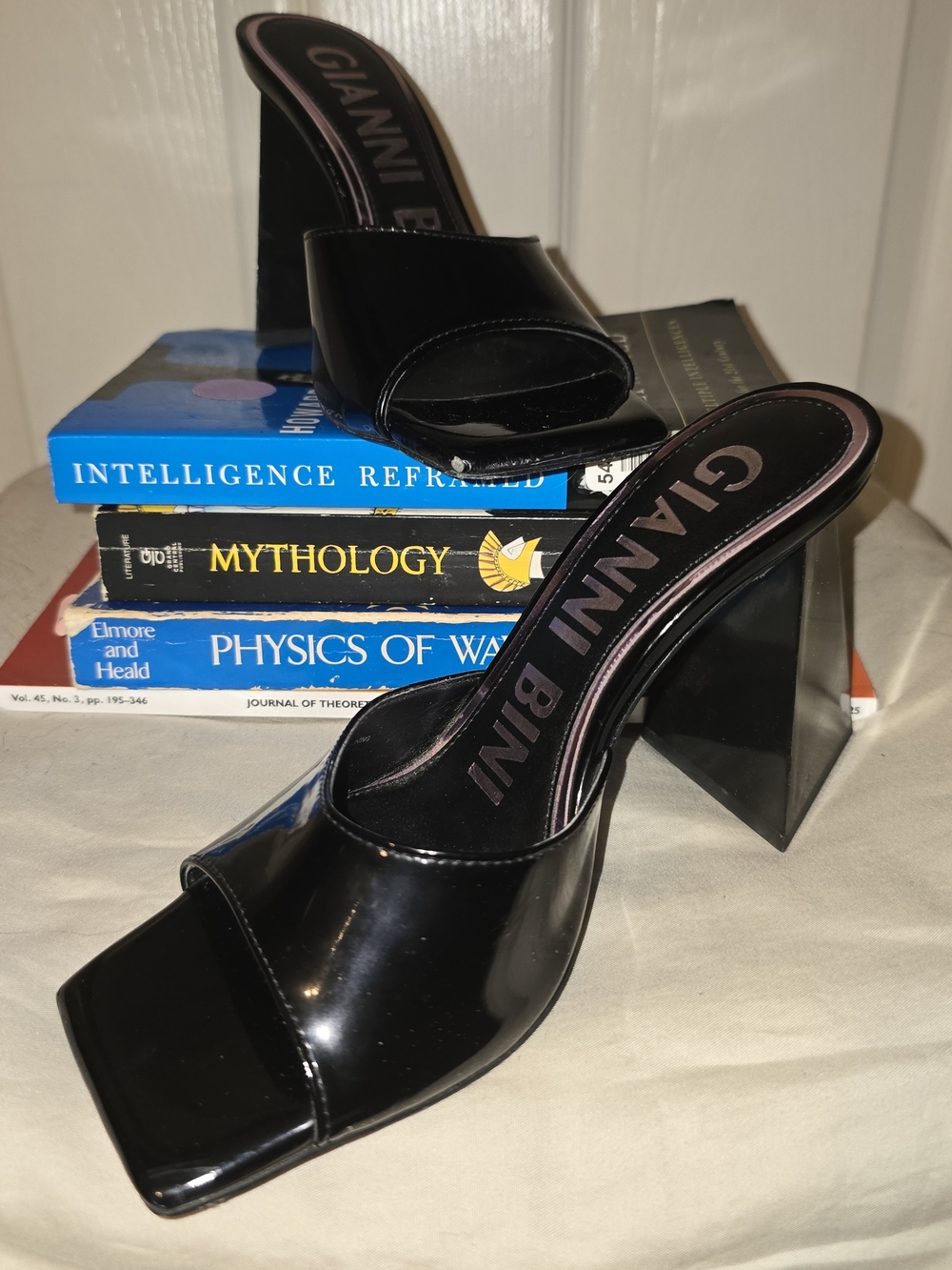 Gianni Bini 7.5 Black Patent Square Toe Geometric Heel Mule Sandals